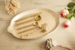 Gold cutlery set