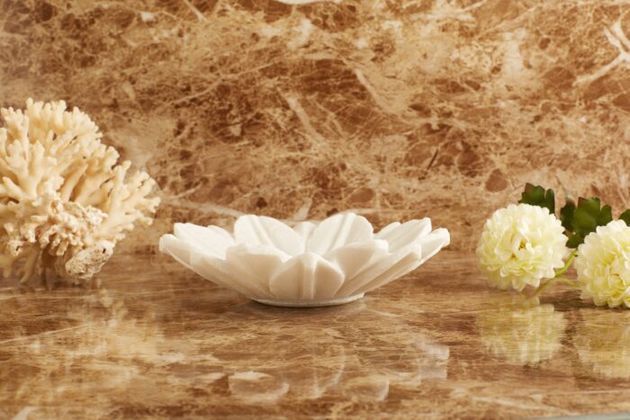 Marble Lotus platter - Image 2