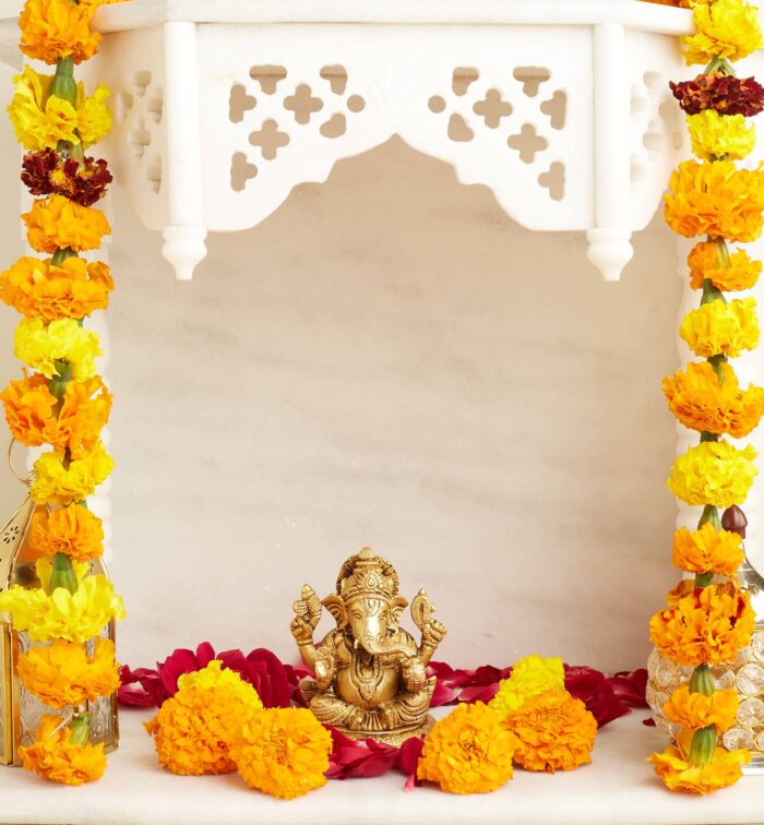 Antique Ganesha idol - Image 2