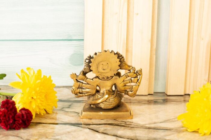 Brass Hanuman idol - Image 2