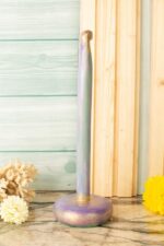 Violet tissue holder