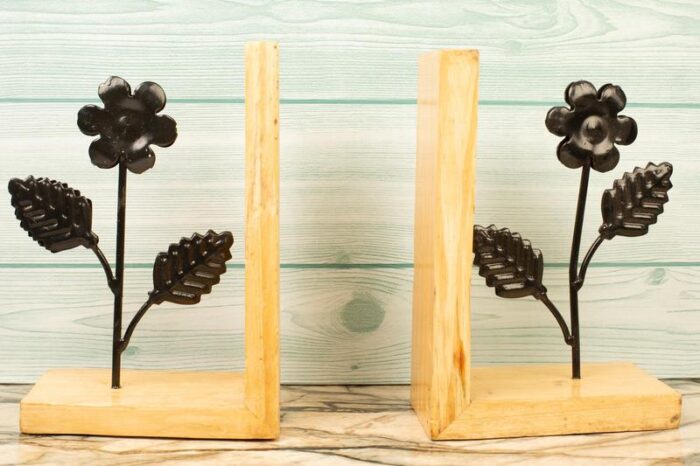 Wrought iron floral bookends - Image 2