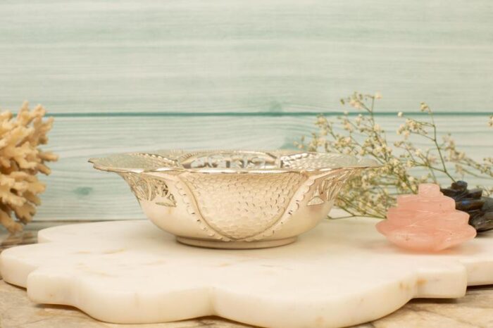 Engraved silver bowl - Image 2