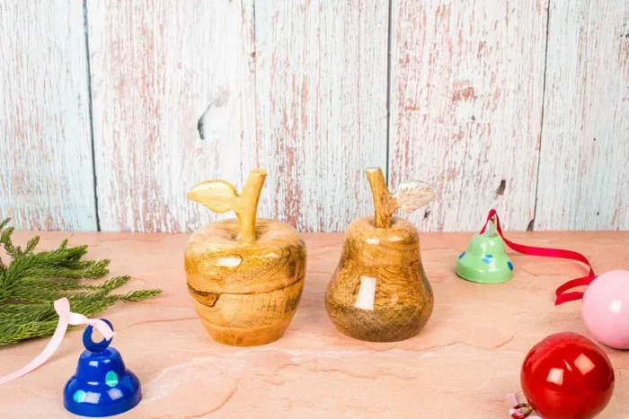 Wooden fruit accents - Image 2