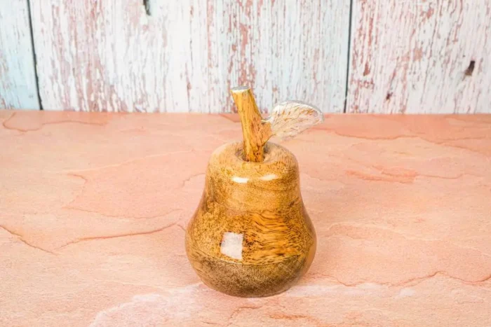 Wooden fruit accents - Image 3