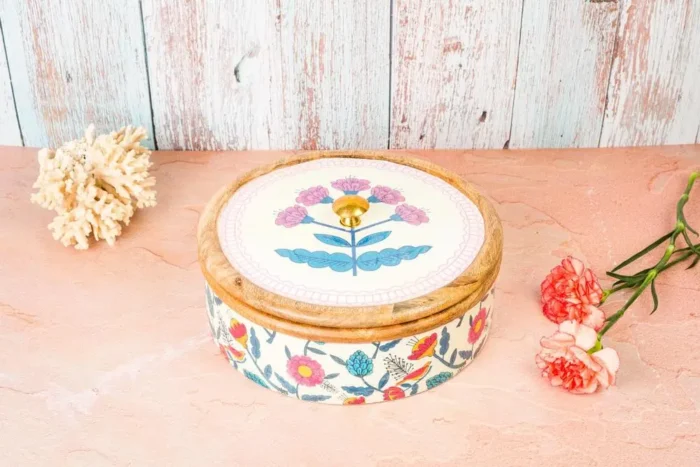 Enamelled roti box - Image 2