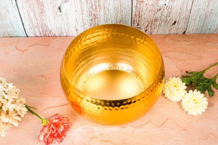 Rough brass planter - Image 4