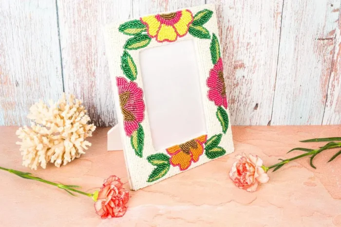 Beaded frame and trinket keeper rakhi gift set - Image 3