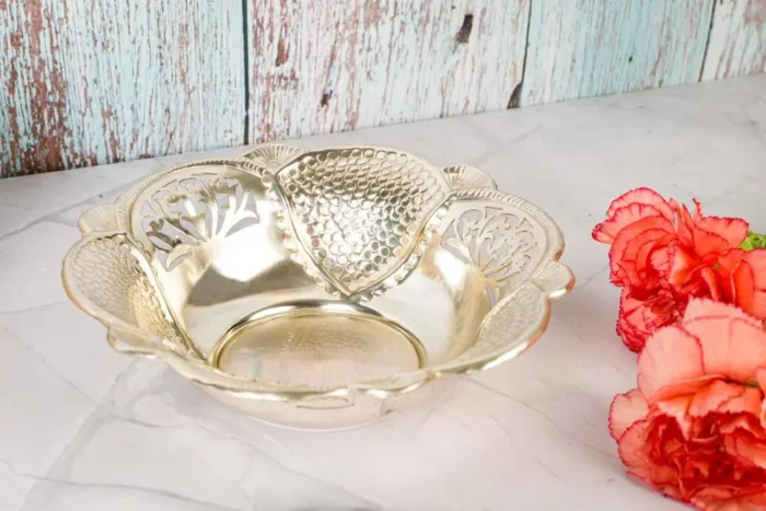 Engraved silver bowl - Image 4