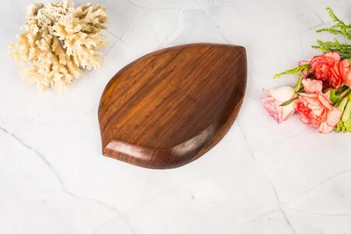 Chip and dip wooden platter - Image 4