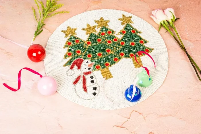 Beaded Christmas mats - Image 2