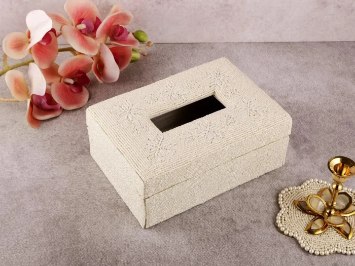 Beaded ivory tissue box - Image 3